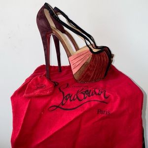 Christian Louboutin Divinoche 160 size 40